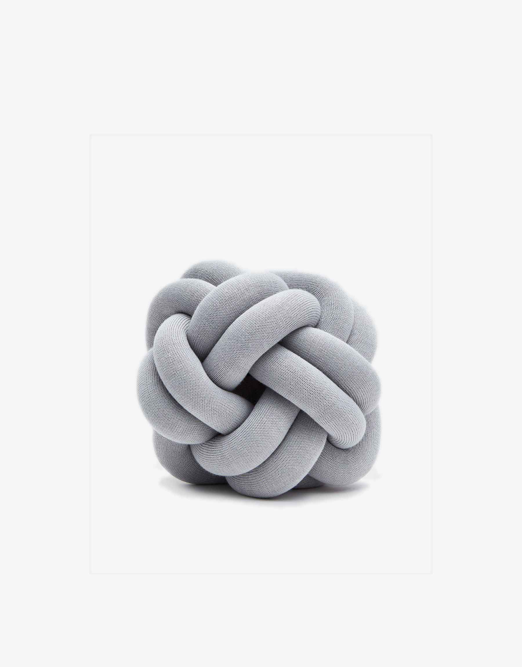 Knot Cushion